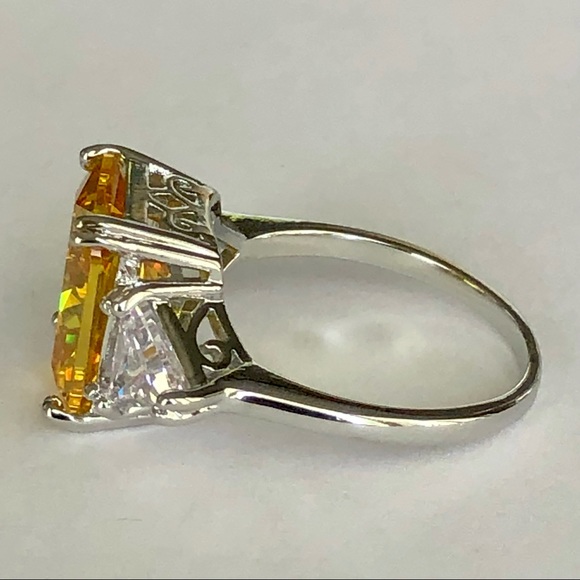 925 Stamped Sterling Silver Citrine Ring - Picture 4 of 11